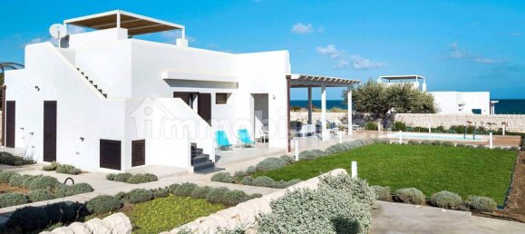 Villa de 3 dormitorios en Noto, Italy No. 137611 16