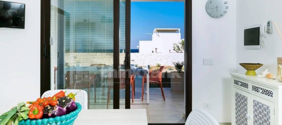 Villa de 3 dormitorios en Noto, Italy No. 137611 4