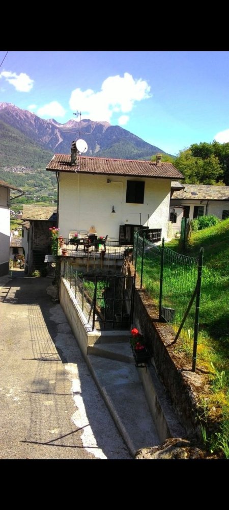 Casa de 4 habitaciónes en Piateda, Italy No. 261492