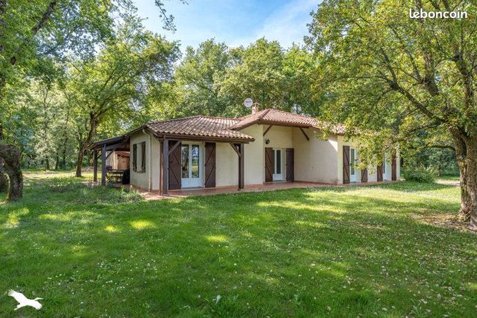 4 bedrooms Villa in Montpouillan, France No. 301799