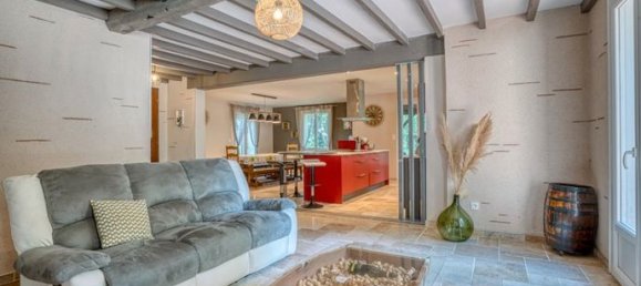 4 bedrooms Villa in Montpouillan, France No. 301799 4