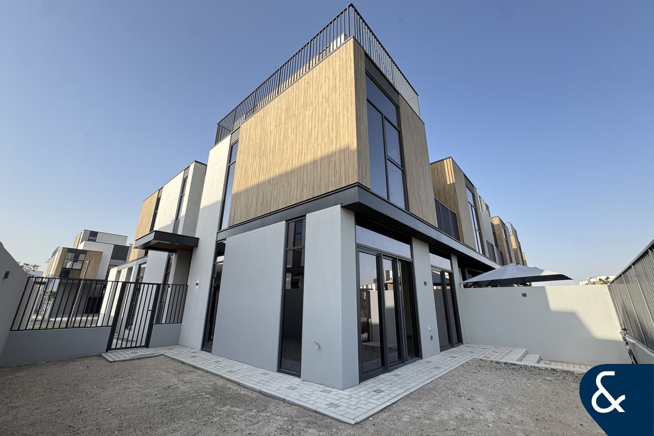 4 bedrooms Townhouse in Mudon, UAE No. 113542