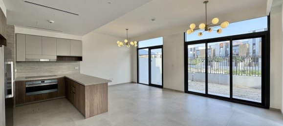 4 bedrooms Townhouse in Mudon, UAE No. 113542 9