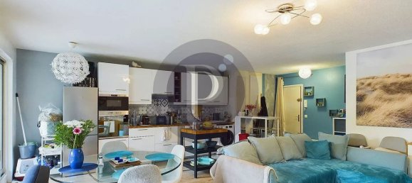 Квартира с 3 спальнями в Верьер-ле-Бьюиссон, Франция № 178550 3