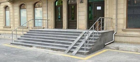 Квартира с 4 спальнями в Баку, Азербайджан № 3 6