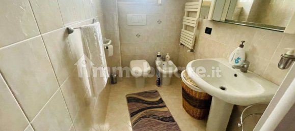 Квартира с 2 спальнями в Валенцано, Италия № 353223 11