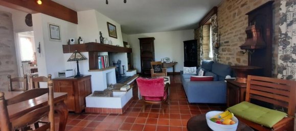 6 bedrooms House in Lot, France No. 338335 8