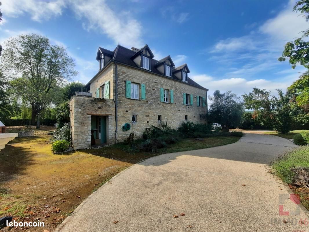 6 bedrooms House in Lot, France No. 338335