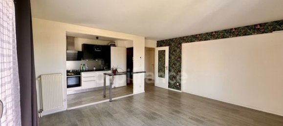 3 bedrooms Apartment in Saint-Ouen-l'Aumone, France No. 358693 3