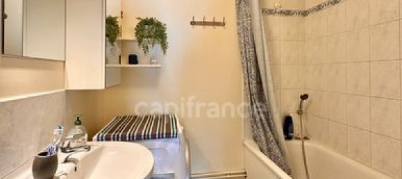 3 bedrooms Apartment in Saint-Ouen-l'Aumone, France No. 358693 8