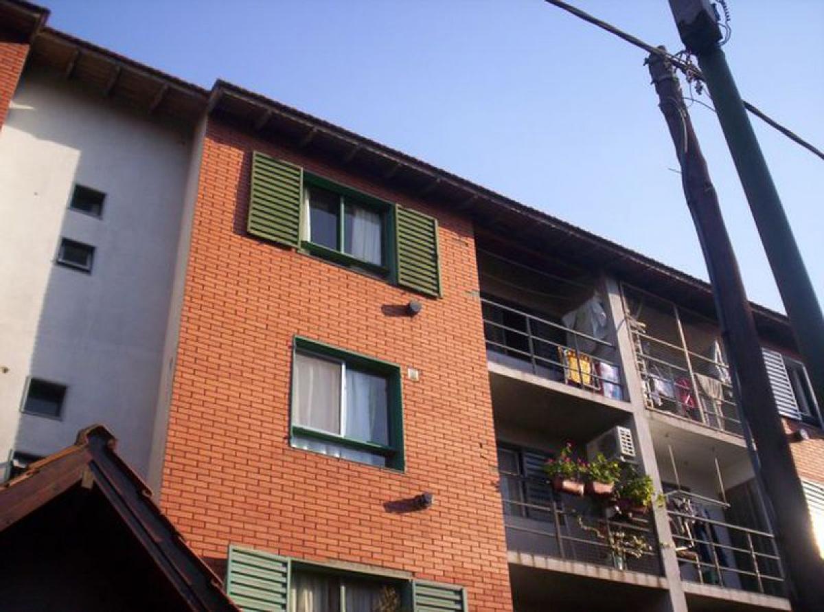 3 bedrooms Apartment in Lomas de Zamora, Argentina No. 58160