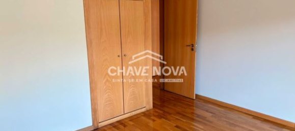 Apartamento de 2 dormitorios en Sao Felix da Marinha, Portugal No. 110779 13