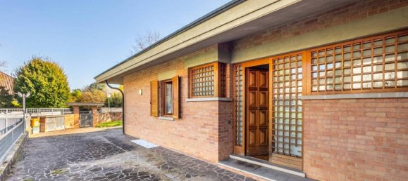 9غرفة فيلا في Udine, Italy رقم 27697 53