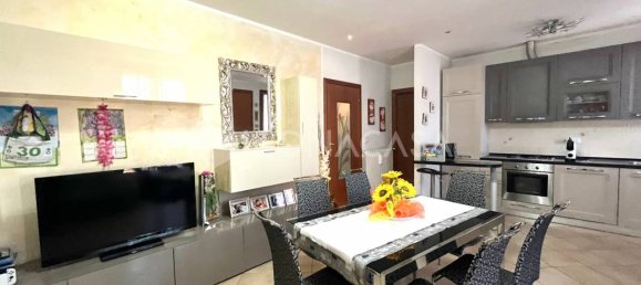 4 rooms Apartment in Santa Maria a Monte, Italy No. 257789 10