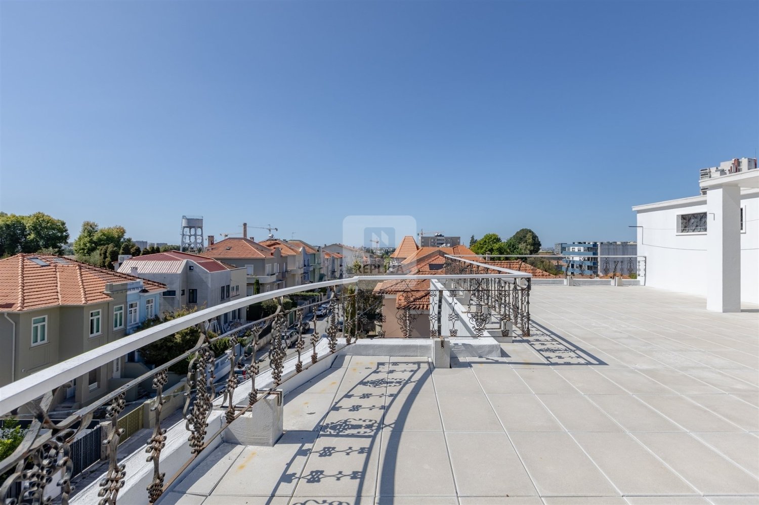 4 bedrooms Apartment in Porto, Portugal No. 354998