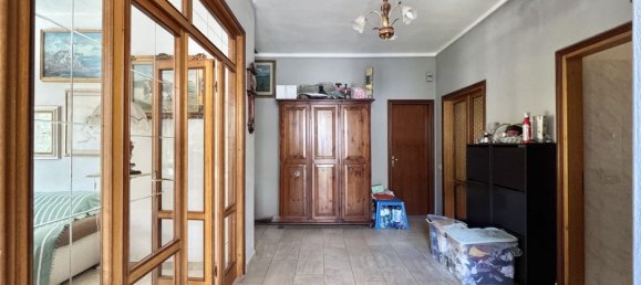 6 rooms Apartment in Viareggio, Italy No. 278136 4