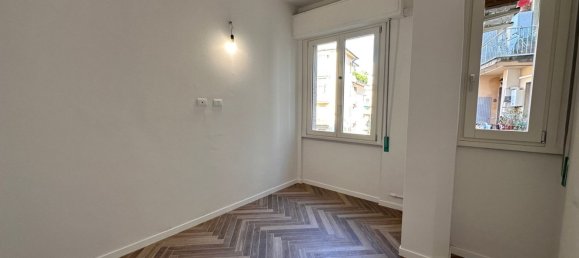 2غرفة بانتهاوس في Florence, Italy رقم 37211 10