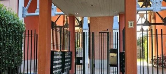 Apartamento de 3 habitaciónes en Vanzago, Italy No. 330398 2