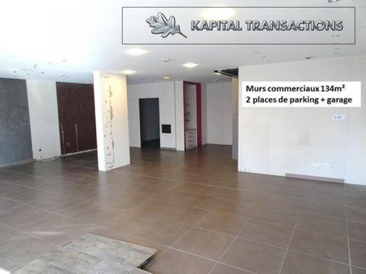 134m² Factory in Francheville, France No. 21341