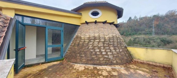 Отель, гостиница с 18 спальнями в Монте Сан Джованни Кампано, Италия № 51593 39