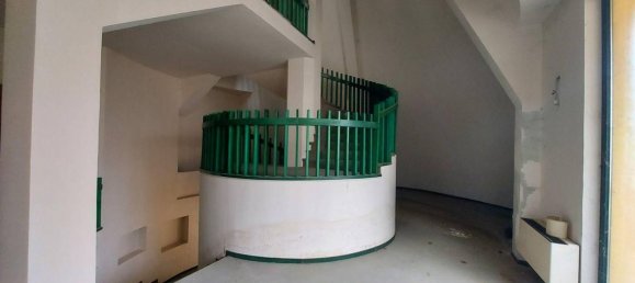 Отель, гостиница с 18 спальнями в Монте Сан Джованни Кампано, Италия № 51593 21