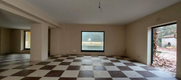 Отель, гостиница с 18 спальнями в Монте Сан Джованни Кампано, Италия № 51593 41