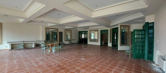 Отель, гостиница с 18 спальнями в Монте Сан Джованни Кампано, Италия № 51593 13