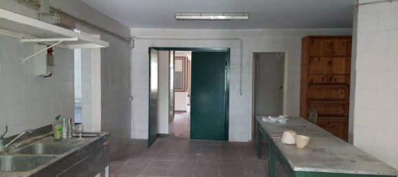 Отель, гостиница с 18 спальнями в Монте Сан Джованни Кампано, Италия № 51593 20