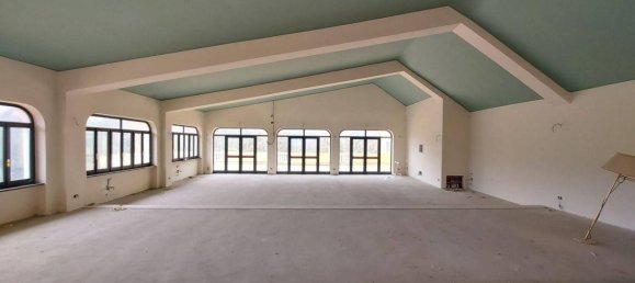 Отель, гостиница с 18 спальнями в Монте Сан Джованни Кампано, Италия № 51593 22