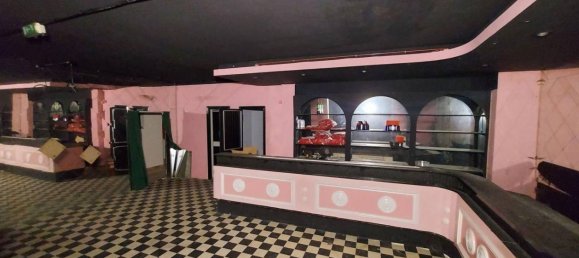 Отель, гостиница с 18 спальнями в Монте Сан Джованни Кампано, Италия № 51593 46