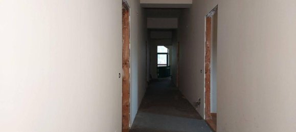 Отель, гостиница с 18 спальнями в Монте Сан Джованни Кампано, Италия № 51593 29