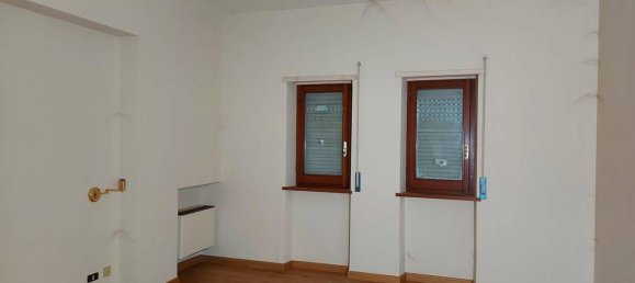 Отель, гостиница с 18 спальнями в Монте Сан Джованни Кампано, Италия № 51593 31