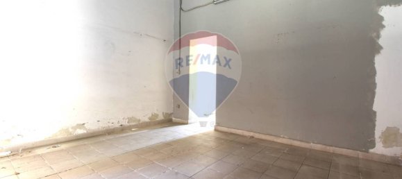 2 rooms Commercial property in Catania, Italy No. 284518 4