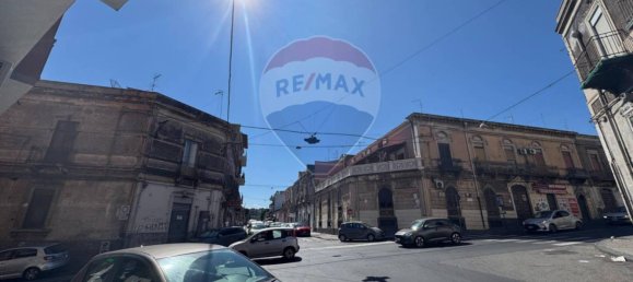2 rooms Commercial property in Catania, Italy No. 284518 10