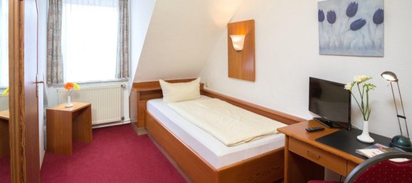 Отель, гостиница с 25 комнатами в Gottingen, Германия № 287958 7