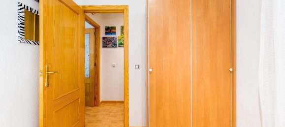 Apartamento de 2 dormitorios en Torrevieja, Spain No. 189494 8