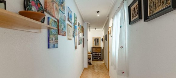 Apartamento de 2 dormitorios en Torrevieja, Spain No. 189494 4