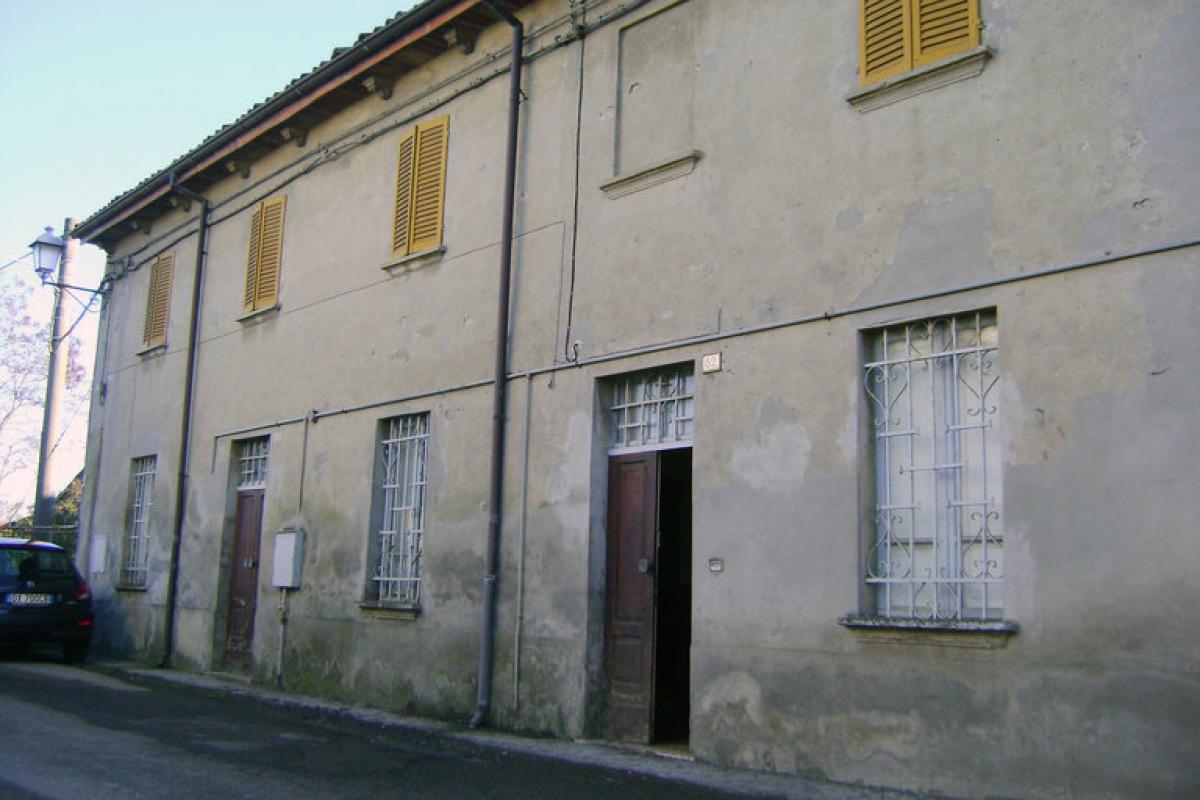 3 bedrooms Townhouse in Castell'Arquato, Italy No. 666