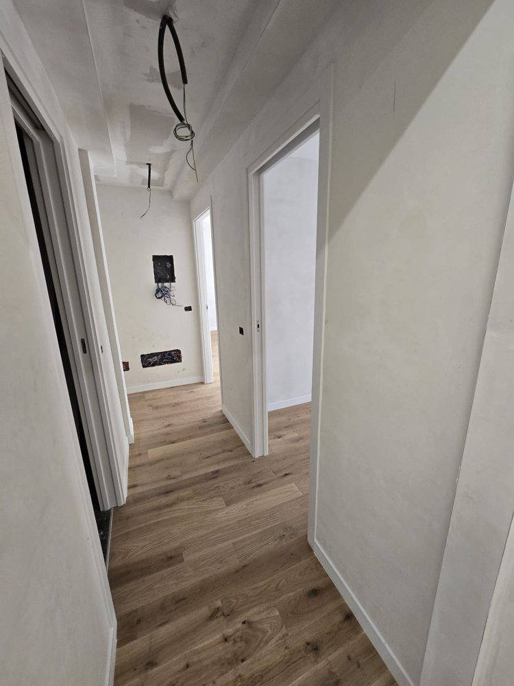 3-Zimmer Wohnung in Florence, Italy, Nr. 289687