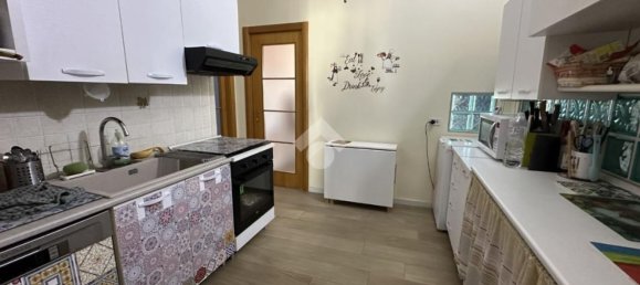 Квартира с 5 комнатами в Бари, Италия № 268043 9