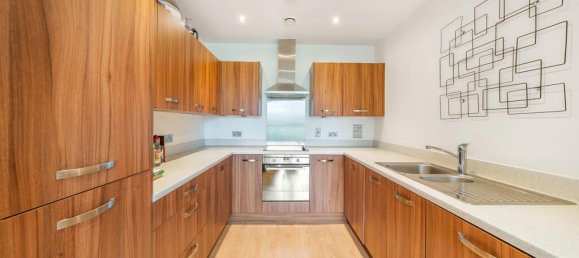 1 bedroom Apartment in London, United Kingdom No. 7645 4