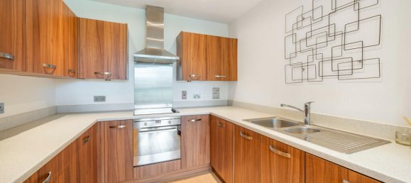 1 bedroom Apartment in London, United Kingdom No. 7645 24