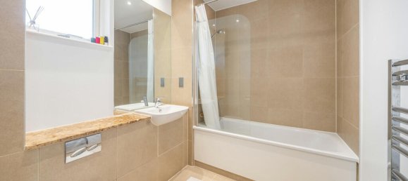 1 bedroom Apartment in London, United Kingdom No. 7645 8