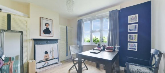 2 bedrooms House in Epsom, United Kingdom No. 9681 6