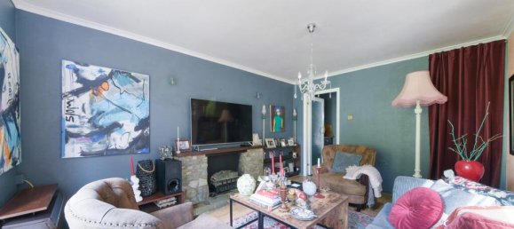 2 bedrooms House in Epsom, United Kingdom No. 9681 7