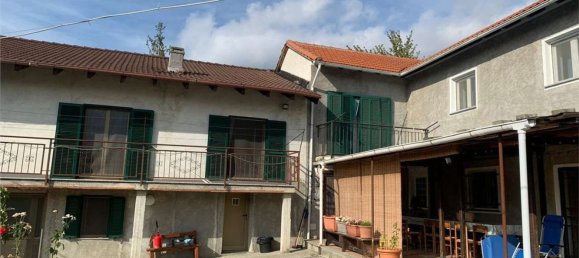 11 rooms House in Piana Crixia, Italy No. 105364 2