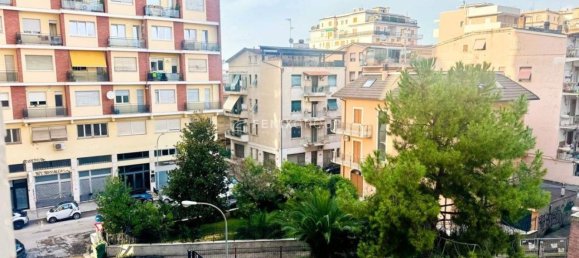 5 غرف نوم شقة في San Benedetto del Tronto, Italy رقم 325447 12