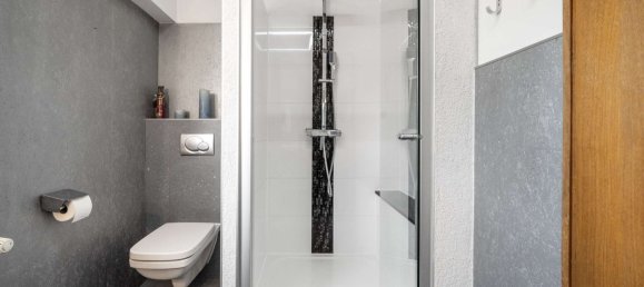 6 rooms Bungalow in Reutlingen, Germany No. 19892 23