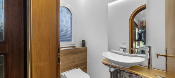 6 rooms Bungalow in Reutlingen, Germany No. 19892 12