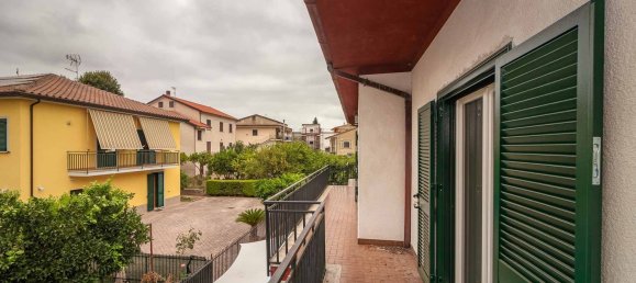 6 bedrooms Villa in Vairano Patenora, Italy No. 325653 11